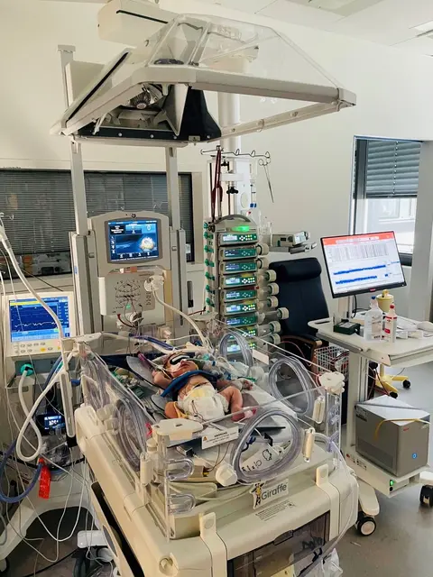 Foto: "kleiner Held" | Foto: Quelle: SLK-kliniken