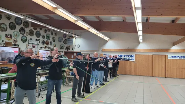 3.Durchgangsgruppe an der Schießlinie | Foto: Heike Donges