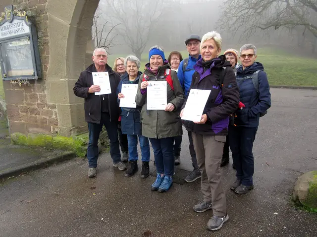 Leider nur wenige Wander-Urkunden in 2025, die nun endlich angekommen sind. | Foto: WandernGabyErich