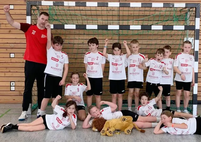 Sowohl im klassischen Handball als auch im beliebten Aufsetzerhandball zeigte die F-Jugend des TB Richen tolle Leistungen. | Foto: TB Richen