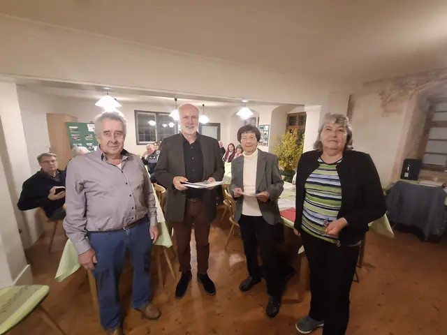 Die geehrten Dr. Ulrich Baum und Else Weik in der Mitte, Frau Baghai fehlt. | Foto: Manuela Kapp