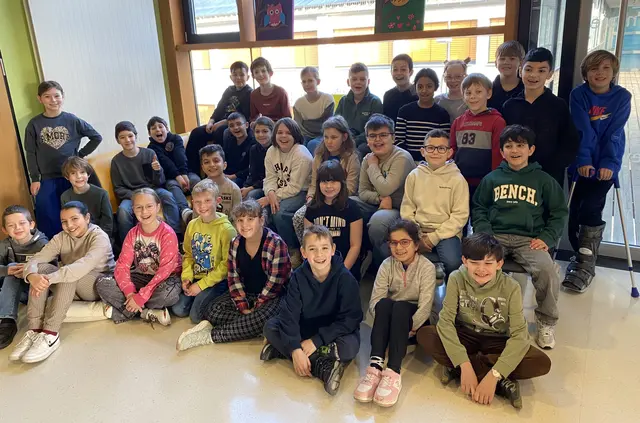 Die Klassen 4a und 4b | Foto: privat