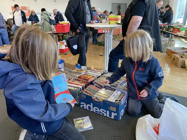 Beim ÖDP Flohmarkt im Kurhaus war für große und kleine Besucher was dabei. | Foto: Klaus Ries-Müller