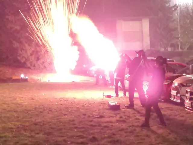 Böllergruppe des SSV Stetten a. H. beim Salutschießen | Foto: Heike Donges
