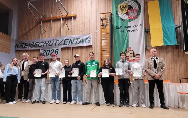 Teilnehmer am Kreisjuggendturnier Luftgewehr | Foto: Heike Donges