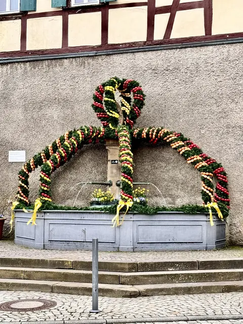 In Heilbronn-Biberach wird der Biberbrunnen verschönert. Das Foto entstand 2024. | Foto: Uwe Hannemann