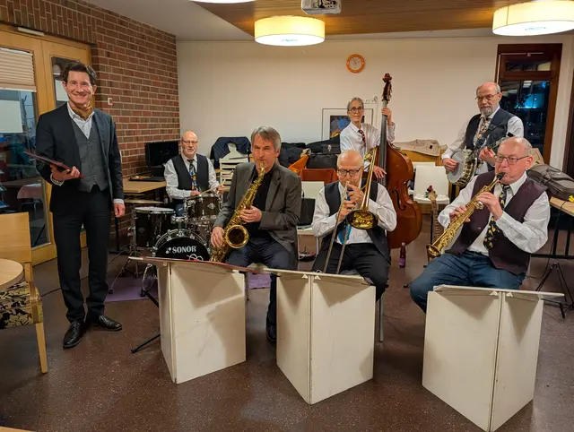 Götz von Waldeyer-Hartz und die "Smoke-.Street-Jazzband | Foto: QZ-MGH