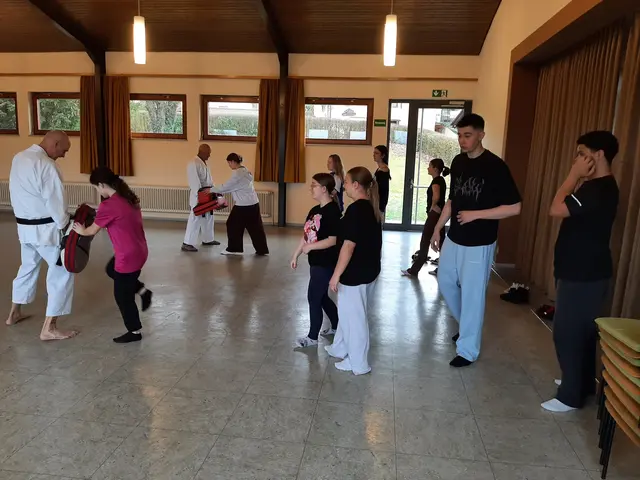 Training von Kniestößen
 | Foto: Karateverein Eppingen