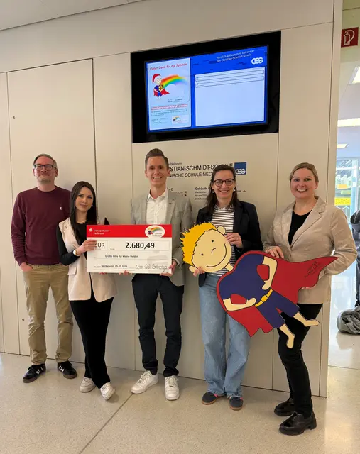 Bild: von links: Thomas Müller, Ecrin-Gül Sakarya, Jonas Banar, Britta Werum und Nausikaa Panne-Happel | Foto: Quelle: CSS