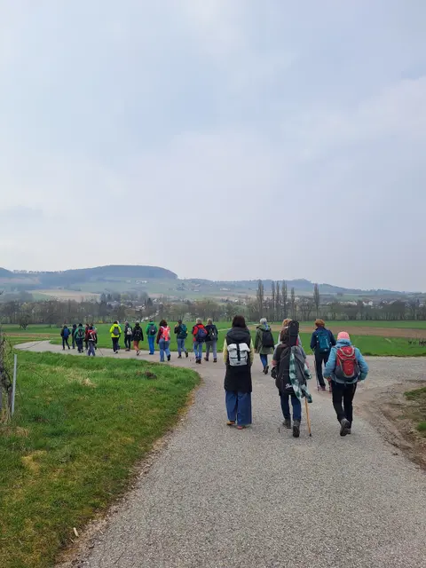 Pilgernd gemeinsam unterwegs  | Foto: Sarah Peters 