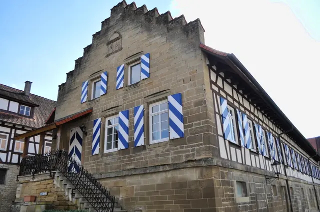 Das langgestreckte Hauptgebäude.  | Foto: Daniela Somers