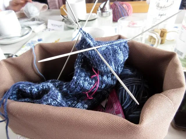 Socken können wir, verschiedene Spitzen und Fersenvarianten, jede Menge Muster, wir helfen die Anleitung zu verstehen und umzusetzen | Foto: WandernGabyErich