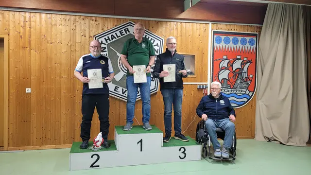 Karlheinz Schenk, li. | Foto: Heike Donges