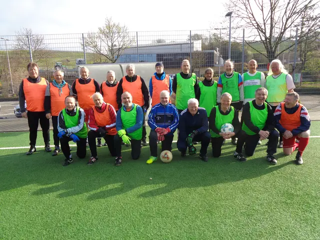 Die am Palmsonntag aktiven Ü60/70-Fußballer der Fleiner Trainingsgemeinschaft. | Foto: Alfred Kulka