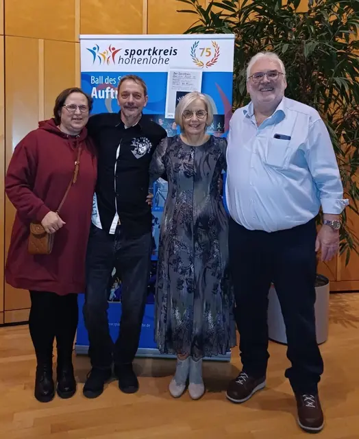 Sabine Hautzinger, Sascha Hautzinger, Margit Rupp, Hermann Rupp beim Ehrungsabend in der Kultura in Öhringen | Foto: Margit Rupp