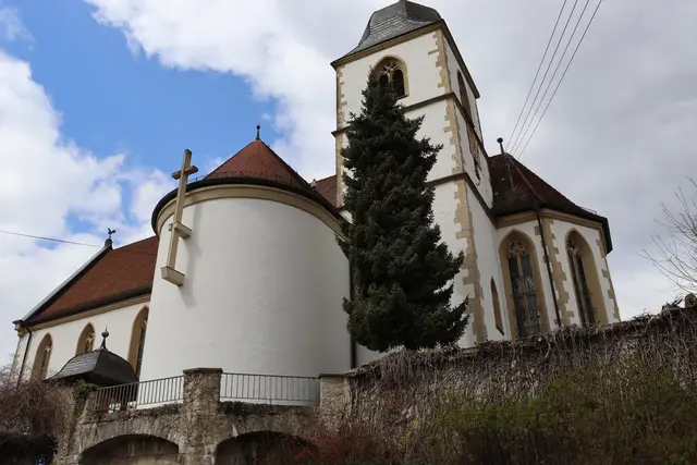 Kirche Maria Krönung mit Rundbau für das Madonnenbild | Foto: Marga Specht