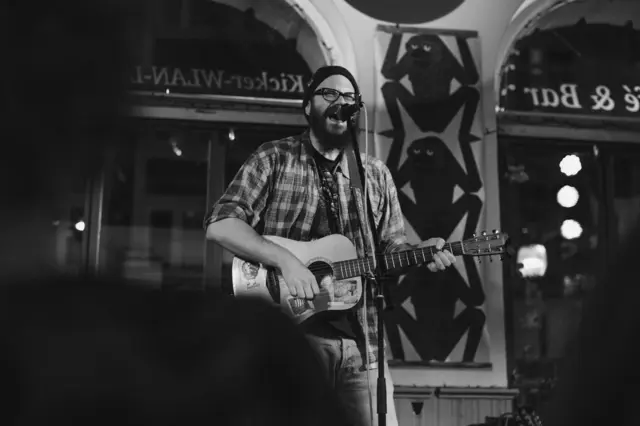 Foto: Jan Bratenstein (Bild: Max Krebs)