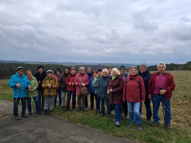 Die Wanderer auf dem "Herbsthäuser Bierwanderweg" | Foto: Herbert Wied