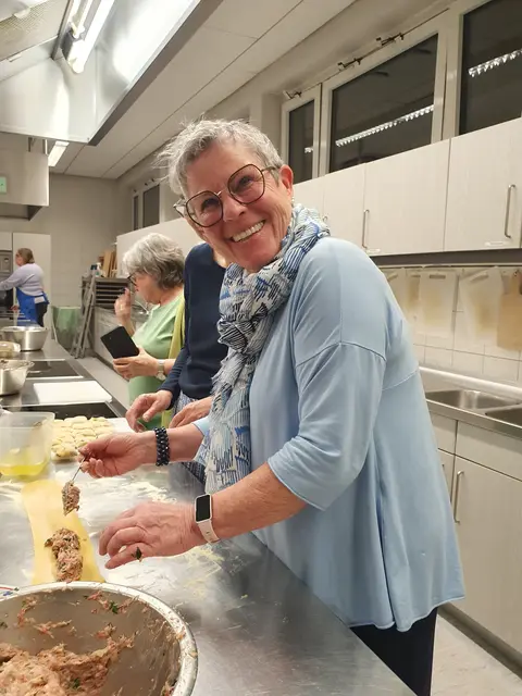 Mit Freude werden Maultaschen hergestellt | Foto: C. Wagenhals