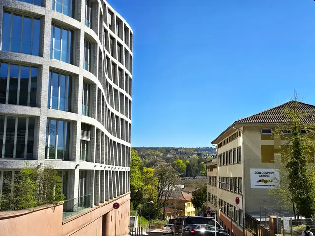Von der Stadt aus geht der Blick von überall auf den Schwarzwald. | Foto: Heidrun Rosenberger