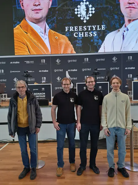 v.l.: Thomas Mädler, Timo und Sven Stark und Kevin Broncel waren als Team erfolgreich. | Foto: Schachclub