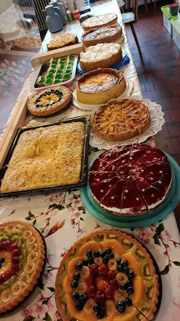 Alle Herrlichkeiten in der Kuchentheke | Foto: Albverein Weinsberg