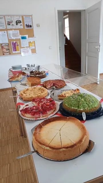 Vielfältiges Kuchenangebot. | Foto: AWO Weinsberg