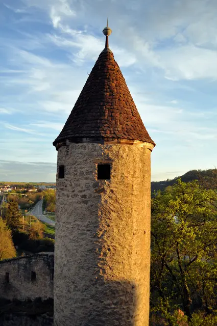 Die Sonne strahlt nun den Turm besonders schön an. | Foto: Daniela Somers
