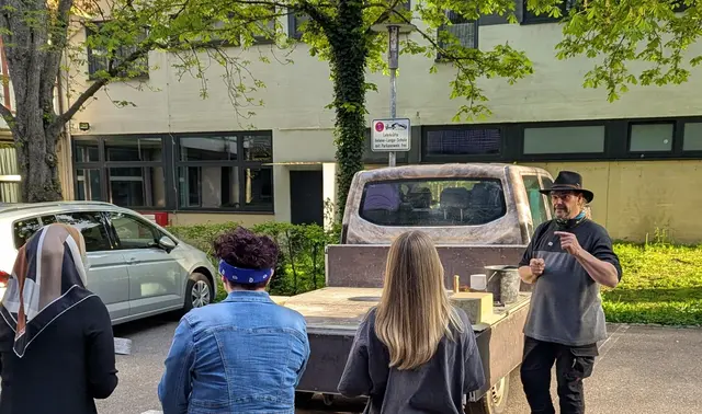 ARS-Projektunterricht im Schulhof. | Foto: ARS.