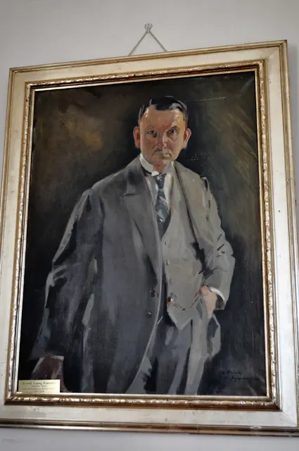 In diesem Raum sieht man auch ein Porträt von Dr. Roemheld. | Foto: Daniela Somers