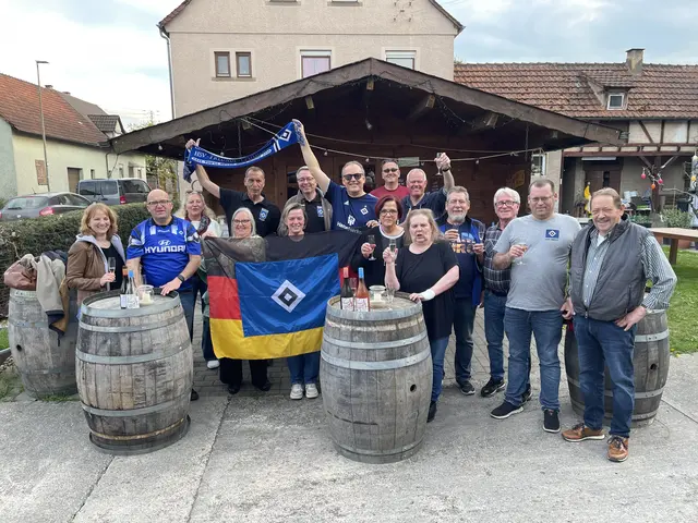 HSV-Freunde Gemmingen zu Besuch in Stetten. | Foto: Eigenes Foto.