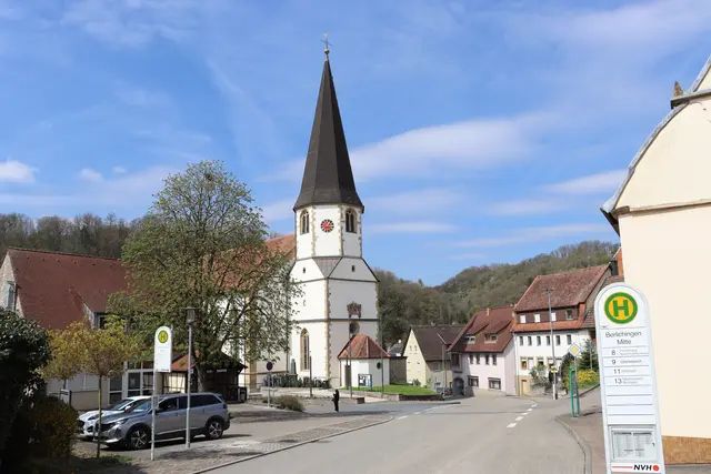 Ansicht Pfarrkirche St. Sebastian  | Foto: Marga Specht