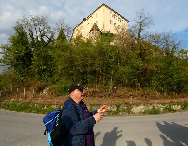 Pius Haaf gibt uns spannende Informationen zur Steillage "Gundelsheimer Himmelreich".  | Foto: sigischlottke