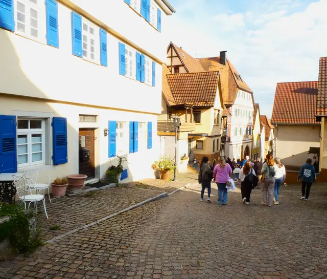 Die Schlossstraße geht's hinunter.  | Foto: sigischlottke