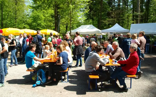 Bei den vielen Maifesten und Hocketsen in der Region geht es gemütlich zu. | Foto: Stadtkapelle Eppingen