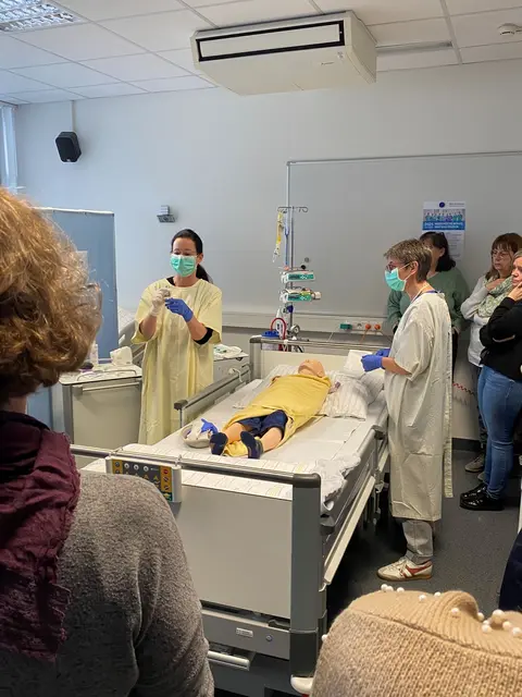 Bild: SLK-Mitarbeitende beim Fortbildungstag „Fit für Pädiatrie“ | Foto: Quelle: SLK-KLiniken