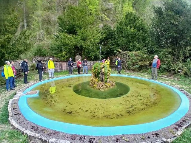 Gute 100 Höhenmeter tiefer ... das Denkmal ... | Foto: privat RobertTröber