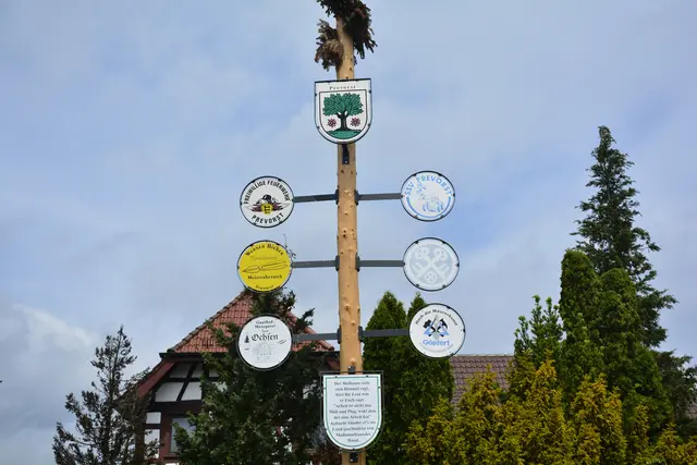 Der Maibaum in Prevorst wird dieses Jahr sicher wieder aufgestellt, oder? | Foto: Schwäbischer Albverein Weinsberg