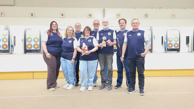 von li.:Carina Hartwig, Petra Haag, Karlheinz Schenk, Heike Donges, Ralf Donges, Frithjof  Hartwig, Friedemann Kibler, Jens Todt | Foto: Heike donges