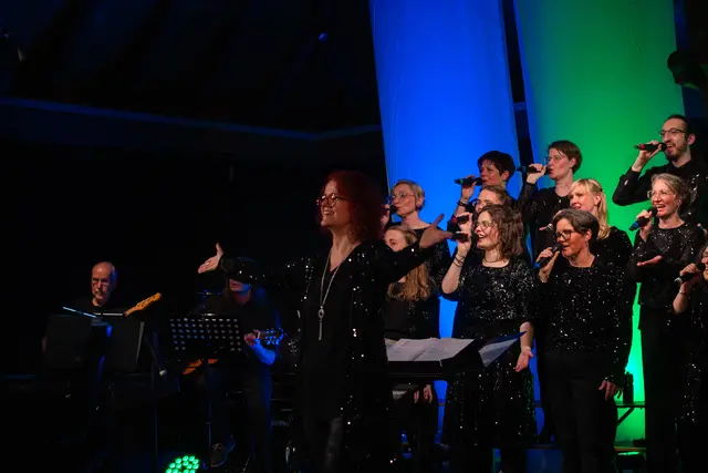 Chor auf der Bühne singt  | Foto: Chorwerk Obersulm e.V.