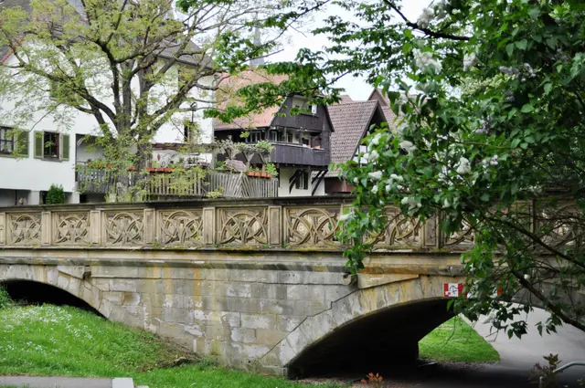 Und zum Schluss noch die schöne alte Steinbrücke. | Foto: Daniela Somers