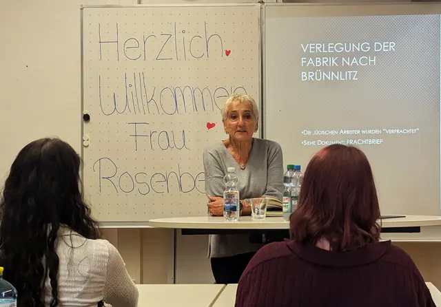 Die Historikerin Prof. Erika Rosenberg sprach mit Zehntklässlern der Helene-Lange-Realschule Heilbronn | Foto: Helene-Lange-Realschule