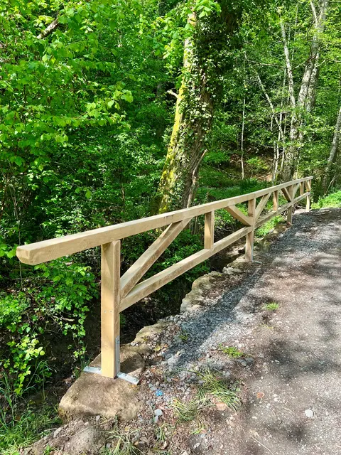 Das neue Brückengeländer am Buchtraufweg | Foto: Gemeinde Oberstenfeld