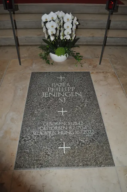 Grabstätte des Jesuitenpaters Philipp Jeningen.  Ihm und Fürstpropst Johann Christoph Adelmann von Adelmannsfelden hat Ellwangen den Bau der Schönenbergkirche zu verdanken. | Foto: Daniela Somers