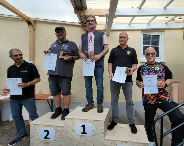 Platz 5 in der Masterklasse-Ralf Donges (re.) | Foto: Heike Donges