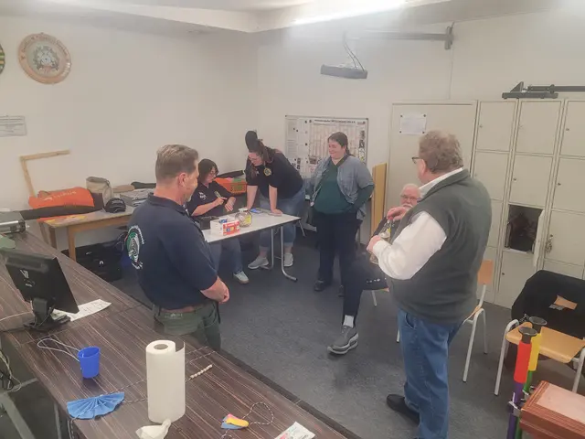 Auswertung beim Glücksschießen | Foto: Heike Donges
