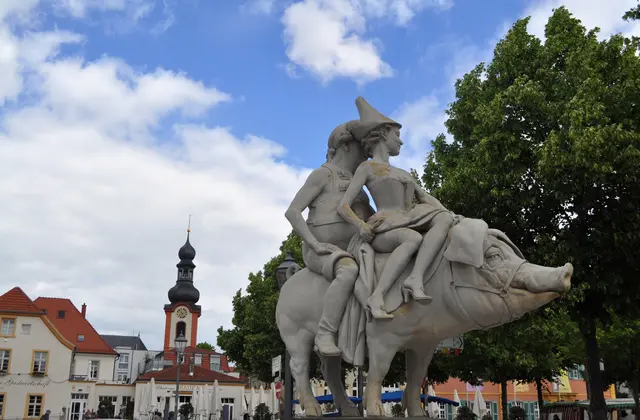 "Glücksschwein von Schwetzingen" von Peter Lenk
