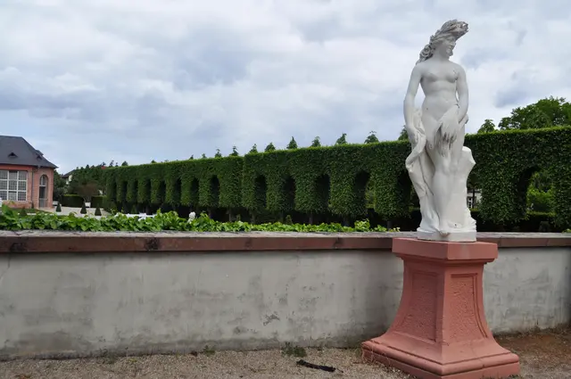 Schlosspark Schwetzingen Statue Ceres