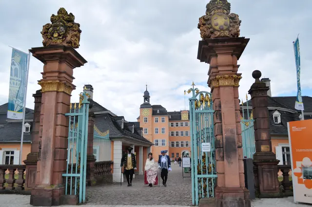 Eingang Schloss Schwetzingen