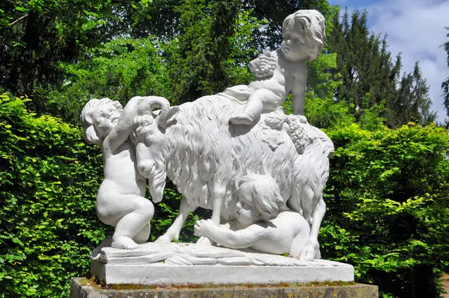 Schlosspark Schwetzingen, Bacchuskinder von Franz Conrad Linck